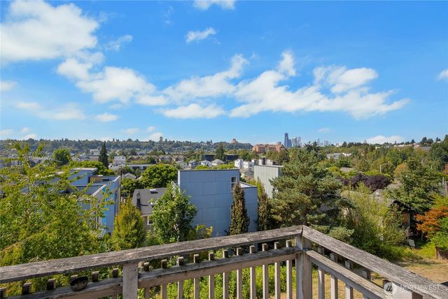 1735 28th Avenue S, Seattle, WA 98144