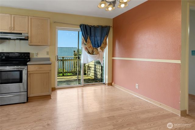 1735 28th Avenue S, Seattle, WA 98144