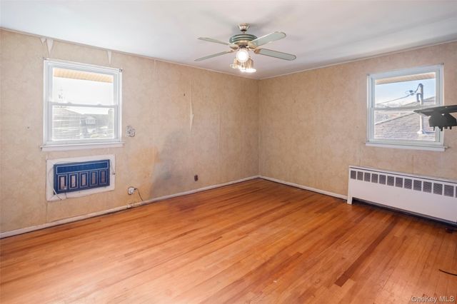 19 Birchwood Park Drive, Syosset, NY 11791