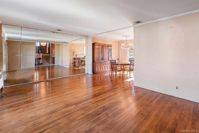 19 Birchwood Park Drive, Syosset, NY 11791