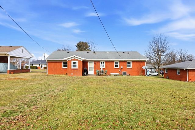 196 W Erskine Drive, Danville, KY 40422