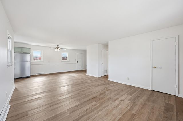 196 W Erskine Drive, Danville, KY 40422