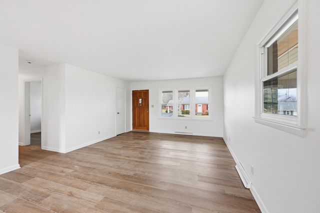 196 W Erskine Drive, Danville, KY 40422