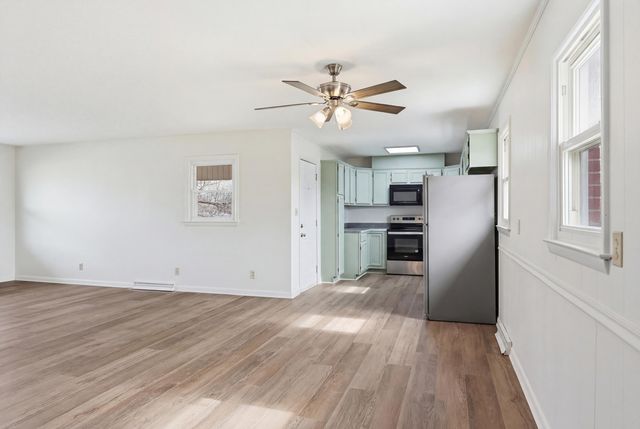 196 W Erskine Drive, Danville, KY 40422