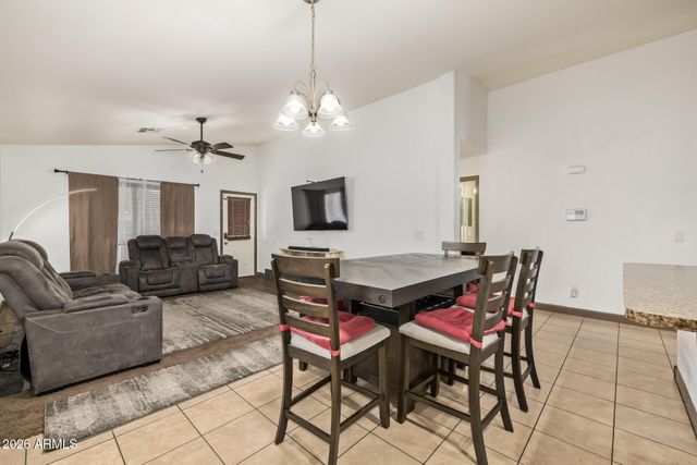 1129 E JAHNS Drive, Casa Grande, AZ 85122