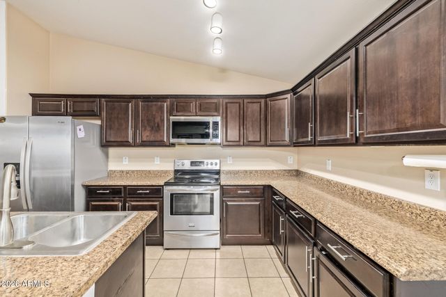 1129 E JAHNS Drive, Casa Grande, AZ 85122