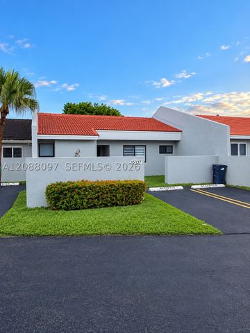 15337 SW 80th Ln, Miami, FL 33193