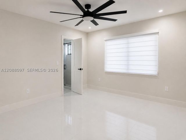15337 SW 80th Ln, Miami, FL 33193
