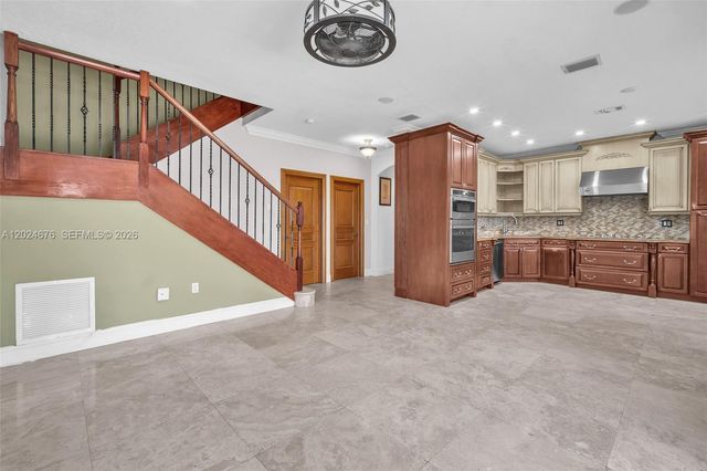 2155 SW 156th Ct, Miami, FL 33185