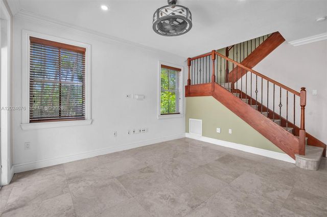 2155 SW 156th Ct, Miami, FL 33185