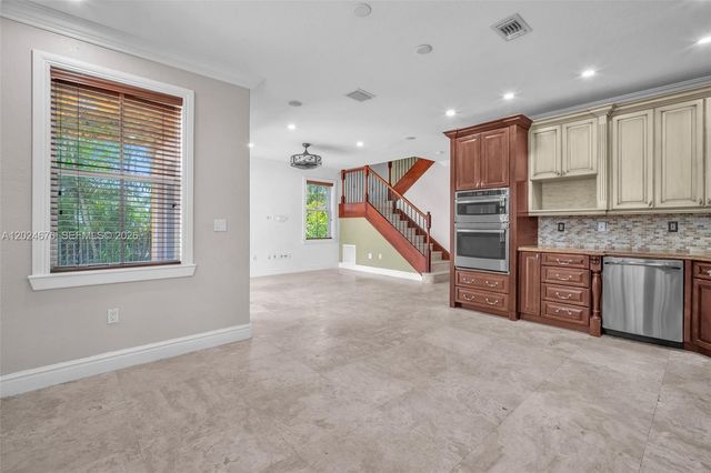 2155 SW 156th Ct, Miami, FL 33185