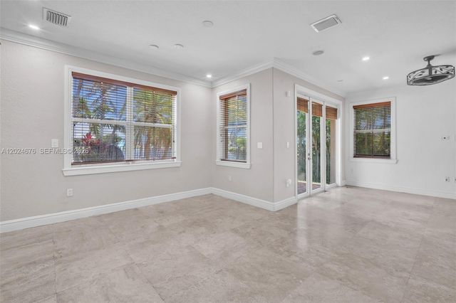 2155 SW 156th Ct, Miami, FL 33185
