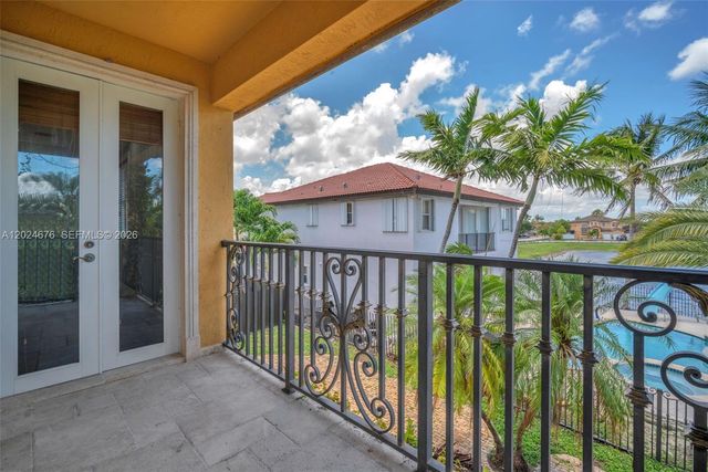 2155 SW 156th Ct, Miami, FL 33185