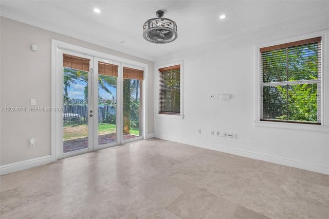 2155 SW 156th Ct, Miami, FL 33185