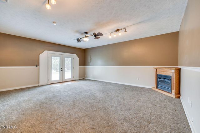 404 South Valley View Circle, Kingsport, TN 37664
