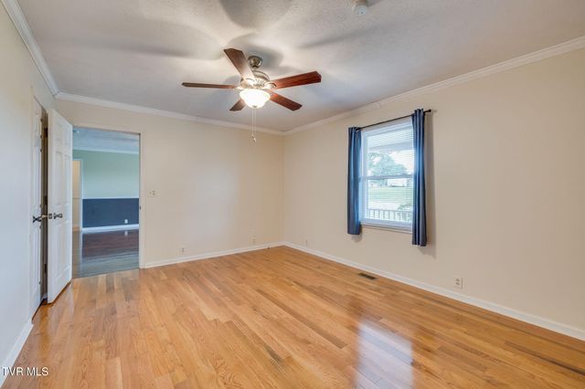 404 South Valley View Circle, Kingsport, TN 37664
