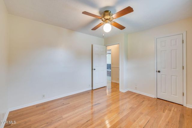 404 South Valley View Circle, Kingsport, TN 37664