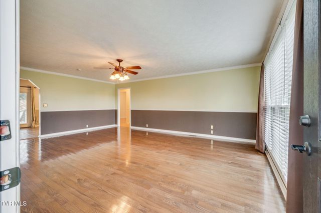 404 South Valley View Circle, Kingsport, TN 37664