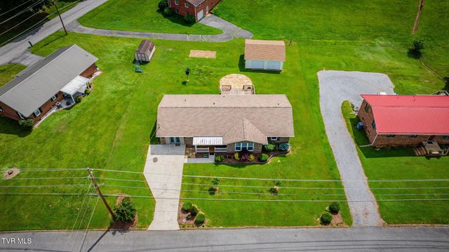 404 South Valley View Circle, Kingsport, TN 37664
