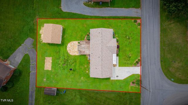 404 South Valley View Circle, Kingsport, TN 37664