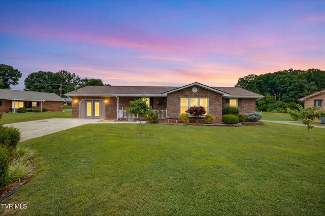 404 South Valley View Circle, Kingsport, TN 37664