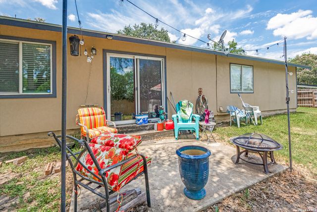 4755 CRESTED GRV, San Antonio, TX 78217