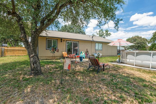 4755 CRESTED GRV, San Antonio, TX 78217