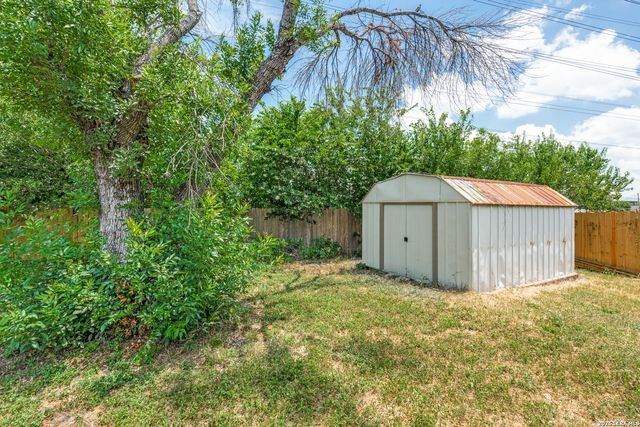 4755 CRESTED GRV, San Antonio, TX 78217