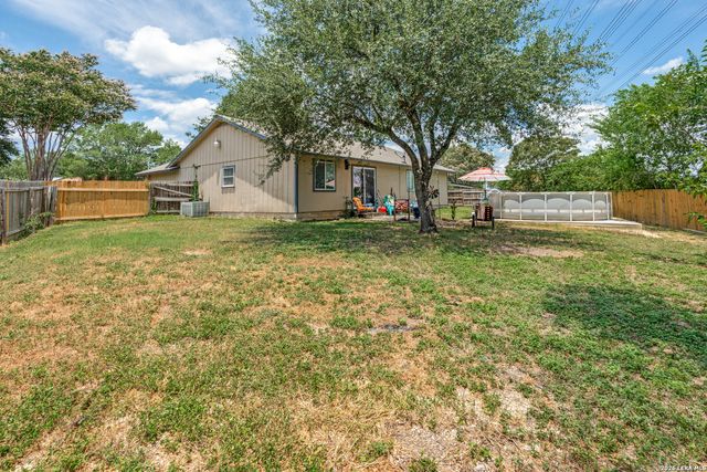 4755 CRESTED GRV, San Antonio, TX 78217