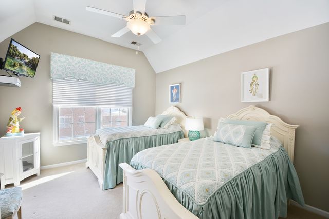 23 Red Tail Drive, Hawthorn Woods, IL 60047