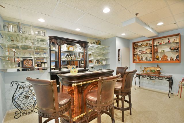 23 Red Tail Drive, Hawthorn Woods, IL 60047