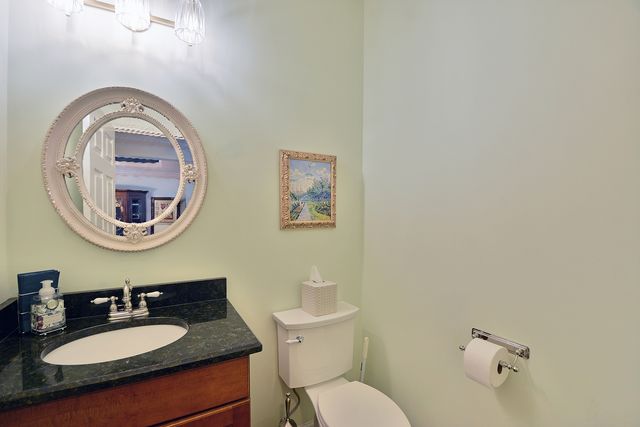 23 Red Tail Drive, Hawthorn Woods, IL 60047