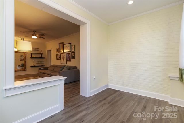 811 E Morehead Street 6, Charlotte, NC 28202