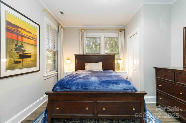 811 E Morehead Street 6, Charlotte, NC 28202