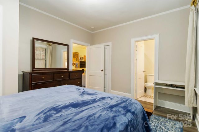 811 E Morehead Street 6, Charlotte, NC 28202