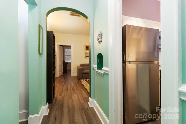 811 E Morehead Street 6, Charlotte, NC 28202