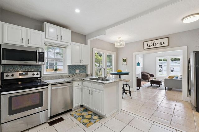 1628 S GROVE STREET, Eustis, FL 32726