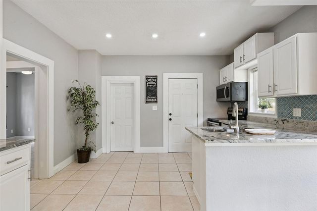 1628 S GROVE STREET, Eustis, FL 32726