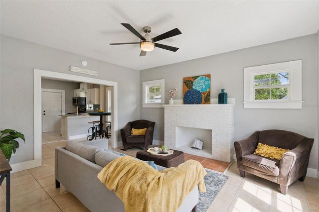 1628 S GROVE STREET, Eustis, FL 32726