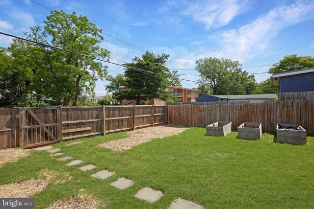 2208 S ST NE, Washington, DC 20002