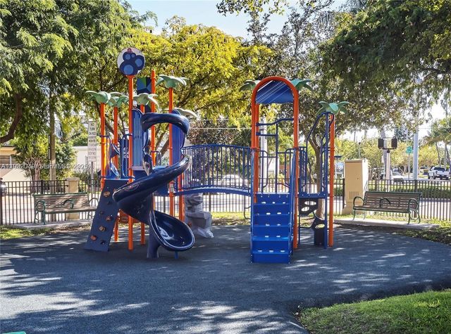 7975 Crespi Blvd 1, Miami Beach, FL 33141