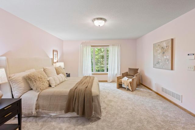12827 Dover Court, Apple Valley, MN 55124