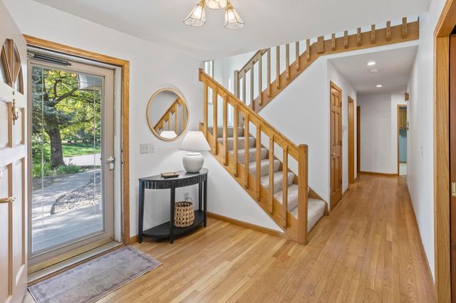 12827 Dover Court, Apple Valley, MN 55124