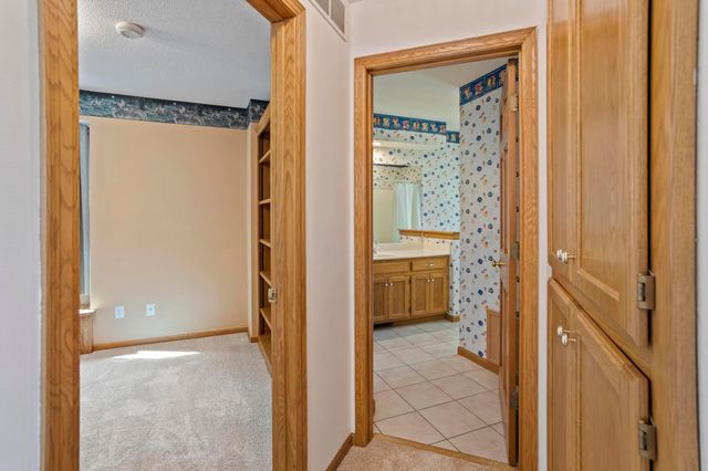 12827 Dover Court, Apple Valley, MN 55124