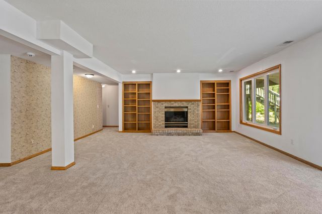 12827 Dover Court, Apple Valley, MN 55124