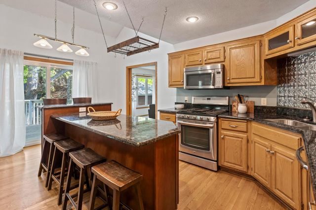 12827 Dover Court, Apple Valley, MN 55124