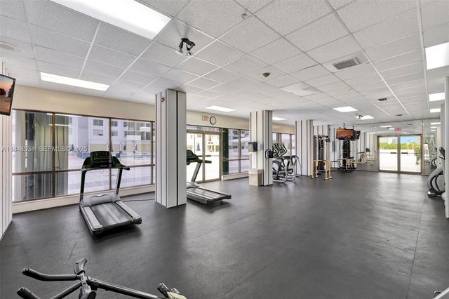 2750 NE 183rd Street 506, Aventura, FL 33160