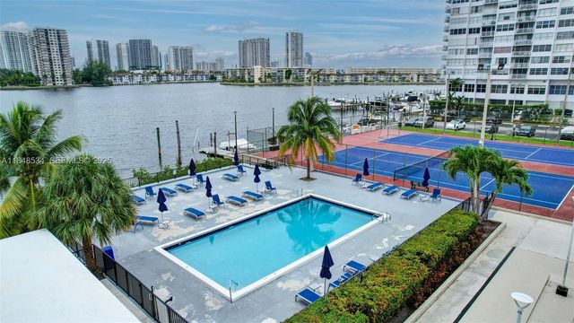 2750 NE 183rd Street 506, Aventura, FL 33160