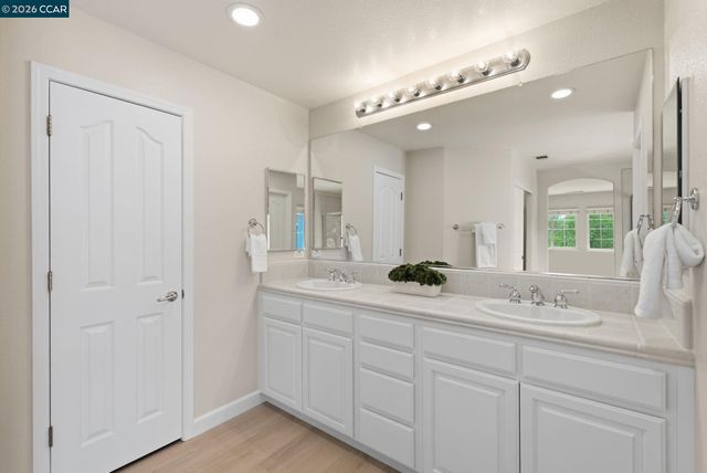 20 Terraced Hills Way, San Ramon, CA 94583