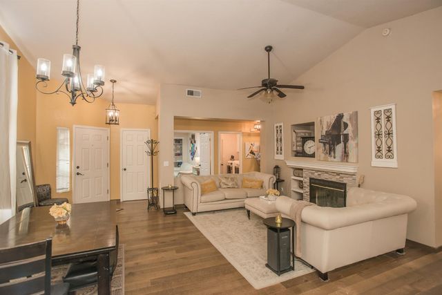 9144 Lakemont Dr, Elk Grove, CA 95624